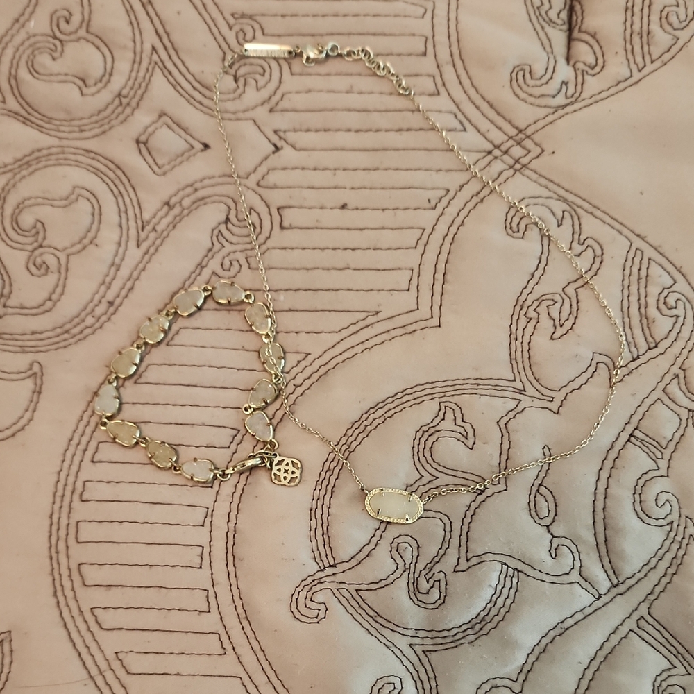 Kendra Scott Gold and Cream Necklace Set